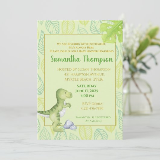 Cute Green Dinosaur Boy Baby shower Invitation Kaart (Staand voorkant)
