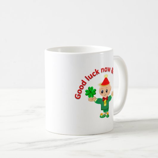 Cute green elf met een shamrock koffiemok (Voorkant rechts)