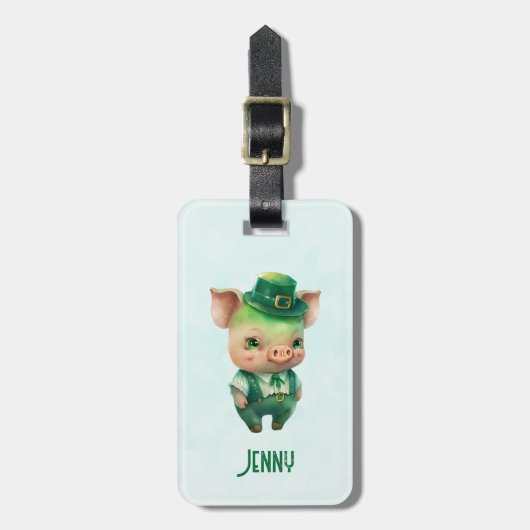 Cute Green Fairytale Pig in Fancy Attire Bagagelabel (Voorkant verticaal)