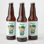Cute Green Fairytale Pig in Fancy Attire Bier Etiket (Flessen)