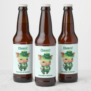 Cute Green Fairytale Pig in Fancy Attire Bier Etiket