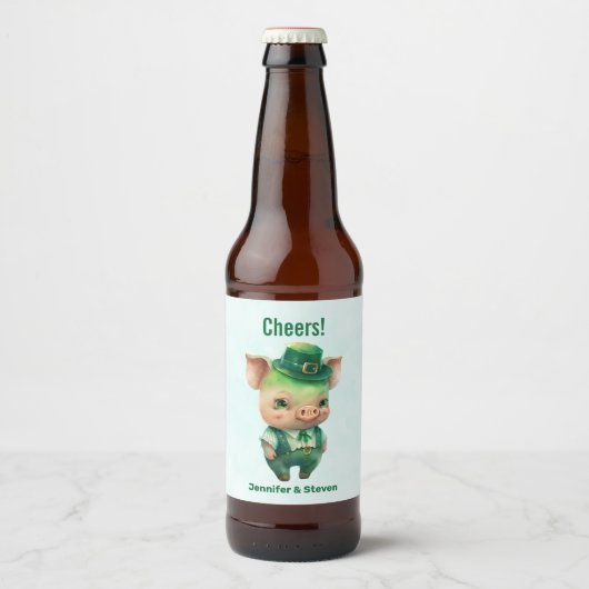 Cute Green Fairytale Pig in Fancy Attire Bier Etiket (Voorkant)