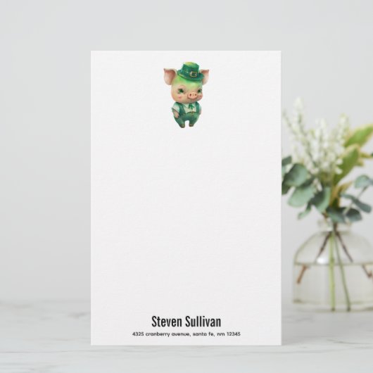 Cute Green Fairytale Pig in Fancy Attire Briefpapier (Staand voorkant)