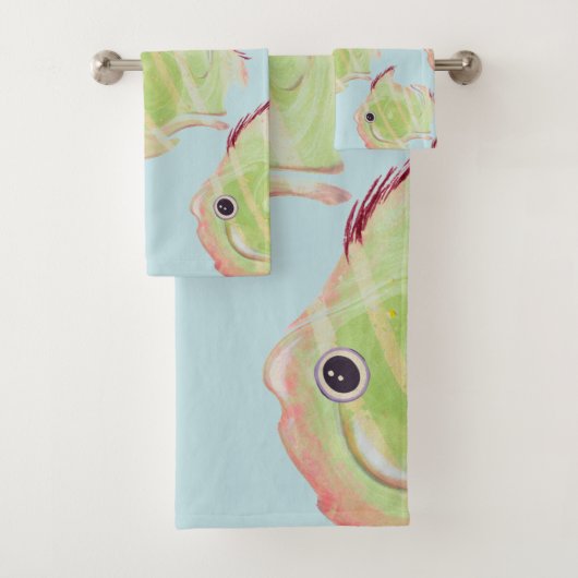 Cute Green Fish Blue Towel Bad Handdoek (Insitu)