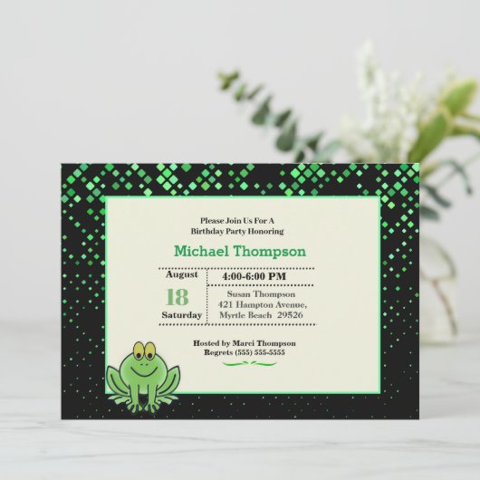 Cute Green Frog Birthday Party Invitation Kaart (Staand voorkant)