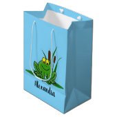 Cute Green Frog Design Medium Cadeauzakje (Voorkant Gekanteld)