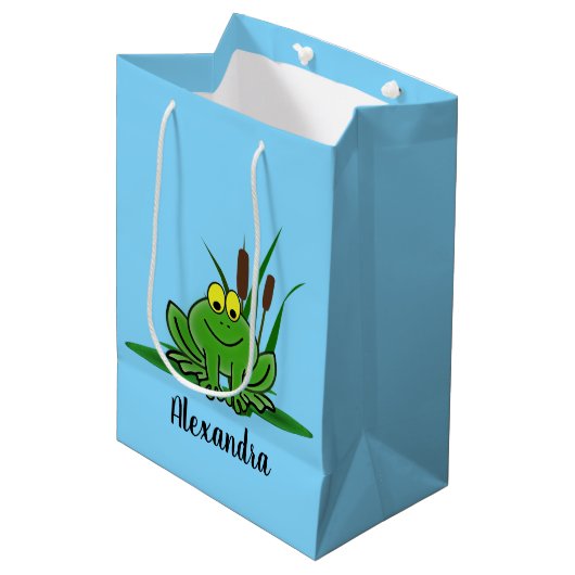 Cute Green Frog Design Medium Cadeauzakje (Voorkant Gekanteld)