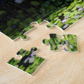 Cute Green Frog slaat een paal op de slang Legpuzzel (Zijkant)