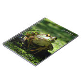 Cute Green Frog slaat een paal op de slang Notitieboek (Linkerzijde)