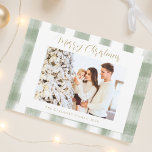 Cute Green Gingham Pset Aangepaste kerstfoto Feestdagenkaart<br><div class="desc">Green Gingham Plaid Waterverf Photo Christmas - Elegante aangepaste familie foto getextureerde waterverf illustratie ontwerp. Personaliseer met uw familiefoto,  naam en jaar.</div>