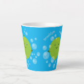 Cute green limoen bubbles cartoon afbeelding latte mok (Voorkant)