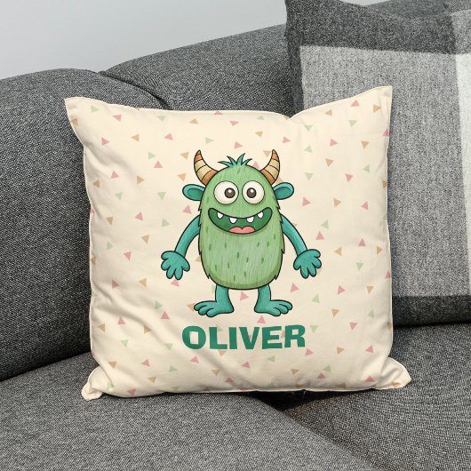 Cute Green Monster, gepersonaliseerd Kussen