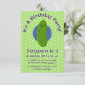 Cute green pickle komkommer cartoon illustratie kaart (Staand voorkant)