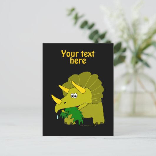 Cute Green Triceratops Cartoon Dinosaur Briefkaart (Staand voorkant)