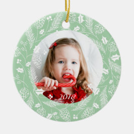 Cute Green & White Pine and Holly Wreats Kerstmis Keramisch Ornament