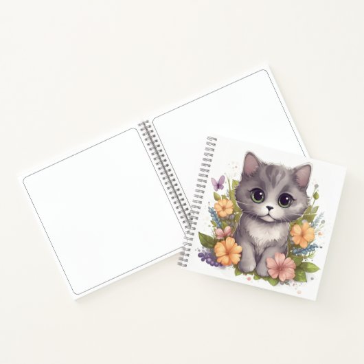 Cute Grey Kitten met Spring Flowers Notitieboek (Binnen)