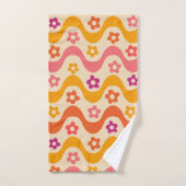 Cute Groovy bloemen patroon op retrogolven Bad Handdoek (Handdoek)
