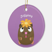 Cute guinea pig cartoon illustratie keramisch ornament (Links)
