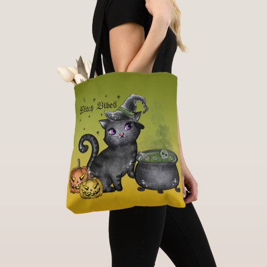 CUTE HALLOEEN BLACK KITTEN MET CAULDRON TOTE BAG (Dichtbij)