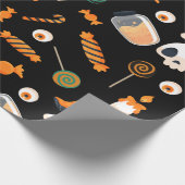 Cute Halloween Birthday Party Botten and sweets Cadeaupapier (Hoek)