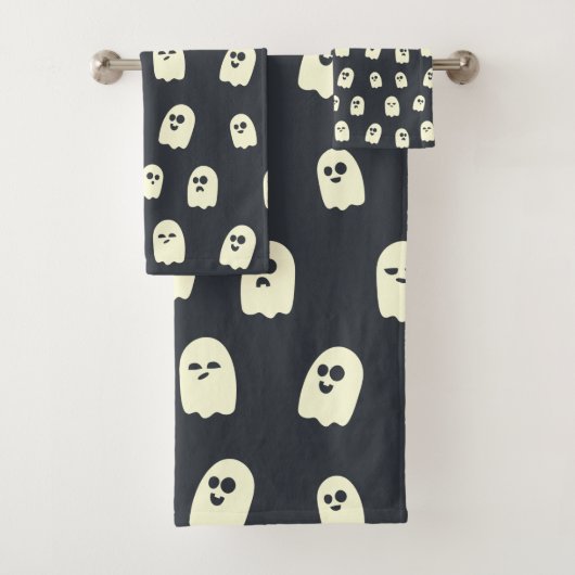 Cute Halloween Ghosts Bad Handdoek (Insitu)