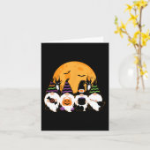 Cute Halloween Gnome Spooky Gardening Trick of Tre Kaart (Gele Bloem)