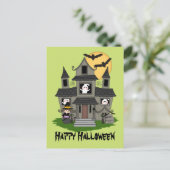 Cute Halloween haunted house en kleine heks Briefkaart (Staand voorkant)