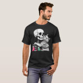 Cute Halloween Skeleton Hug Cat Vet Tech Veterinar T-shirt (Voorkant volledig)