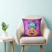 Cute Halloween Witch op Spooky Pumpkin en Cat Kussen (Stoel)