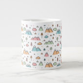 Cute Hand Drawn Mountain Scene Pattern Grote Koffiekop (Voorkant)
