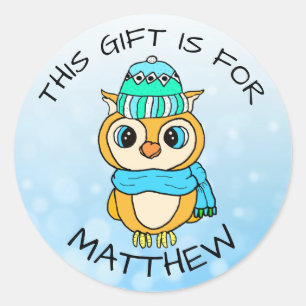 Cute Hand Drawn Penguin met kerstcadeaus Label