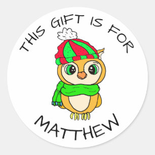 Cute Hand Drawn Penguin met kerstcadeaus Label