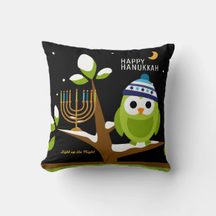 Cute Hanukkah Big Owl & Menorah Snowy Tree Night Kussen