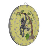 Cute happy baby gorilla cartoon illustratie dartbord (Voorkant Links)