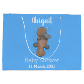 Cute happy baby platypus cartoon illustratie groot cadeauzakje (Achterkant)