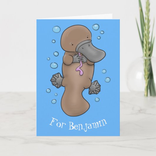 Cute happy baby platypus cartoon illustratie kaart (Voorkant)