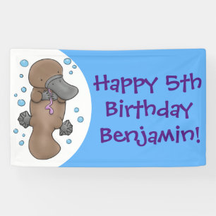 Cute happy baby platypus cartoon illustratie spandoek