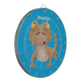 Cute happy bebaarzen dradenhagedis cartoon dartbord (Voorkant Links)