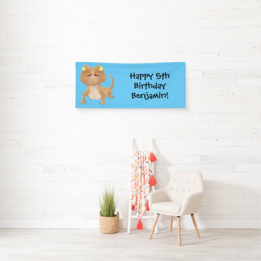 Cute happy bebaarzen dradenhagedis cartoon spandoek (Insitu)