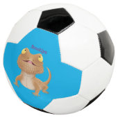 Cute happy bebaarzen dradenhagedis cartoon voetbal (Drie kwart)
