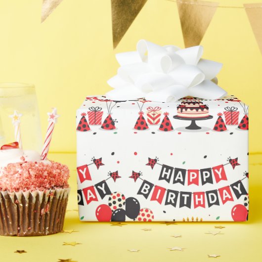 Cute Happy Birthday ladybug theme Cadeaupapier (Verjaardagsfeest)