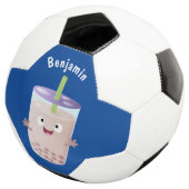Cute happy bubble tea boba cartoon voetbal (Drie kwart)