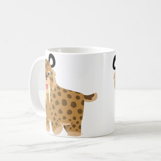 Cute Happy Cartoon Smilodon Mok (Voorkant links)