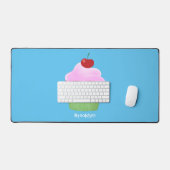 Cute happy cupcake cartoon-illustratie bureaumat (Keyboard & Muis)