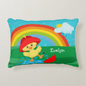 Cute Happy Duck in Rain met regenboog Accent Kussen (Voorkant)