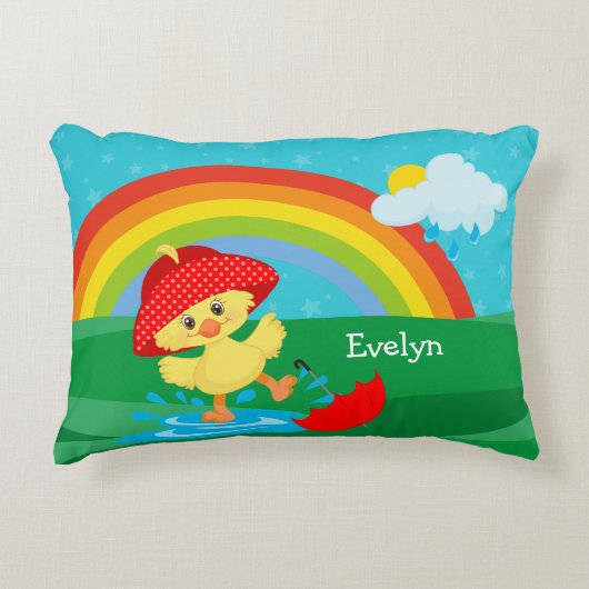 Cute Happy Duck in Rain met regenboog Accent Kussen (Voorkant)