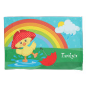 Cute Happy Duck in Rain met regenboog Kussensloop (Voorkant)