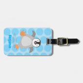 Cute happy emperor pinguin chick cartoon bagagelabel (Voorkant horizontaal)