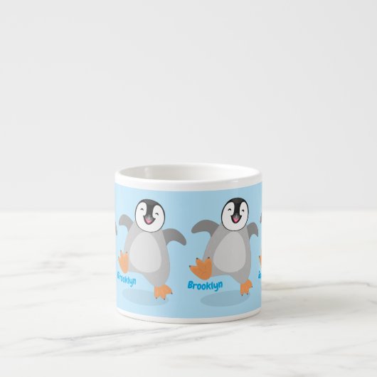 Cute happy emperor pinguin chick cartoon espresso kop (Voorkant)