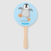 Cute happy emperor pinguin chick cartoon handwaaier (Achterkant)